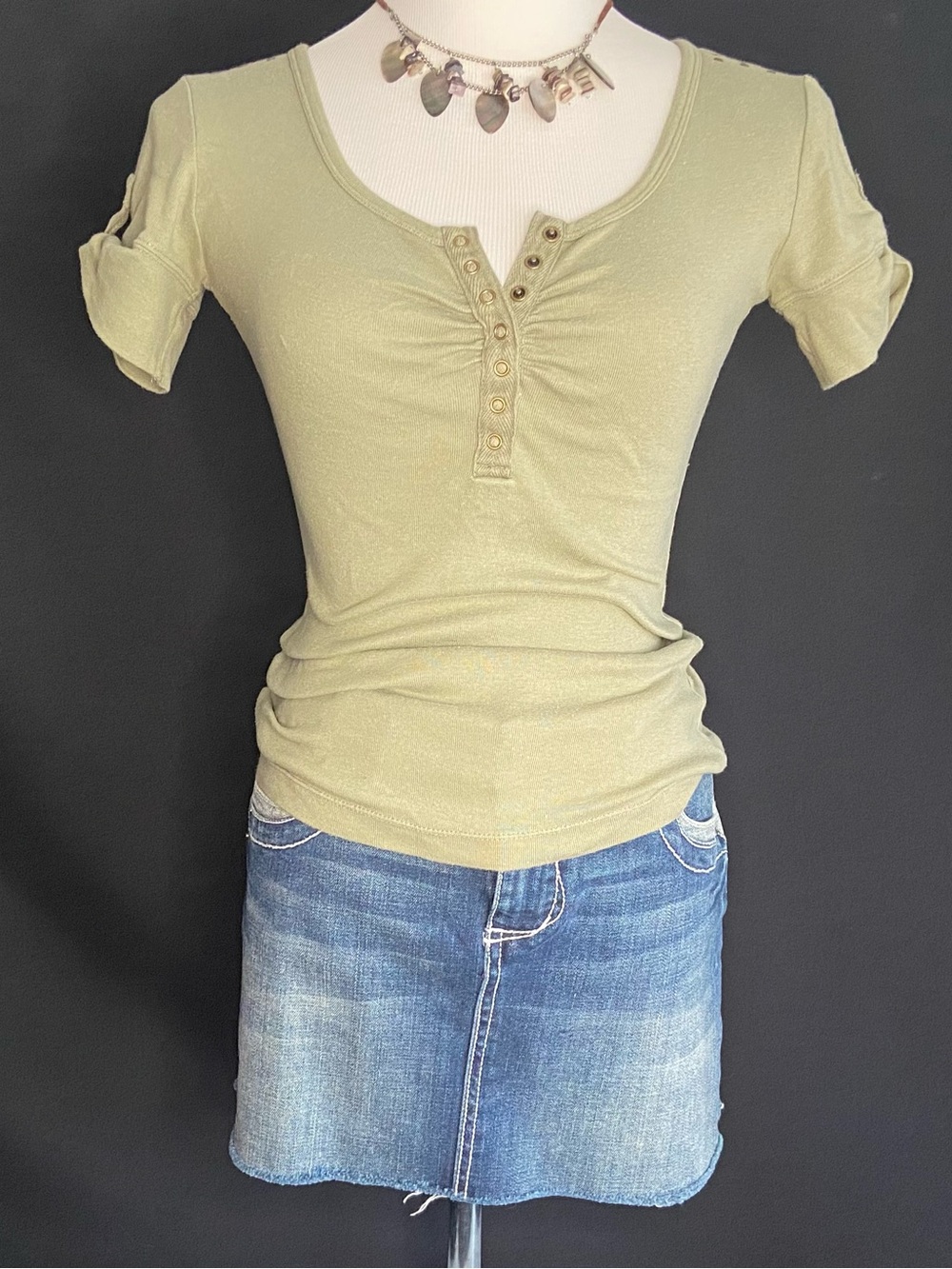 Army Green Short Button Tab Sleeve Henley Top